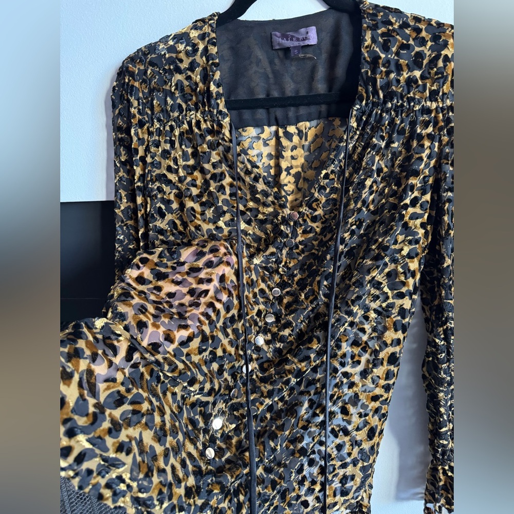 Hale Bob Leopard Cheetah Print Velvet Burnout Semi Sheer Boho Long Sleeve Blouse - Picture 3 of 7